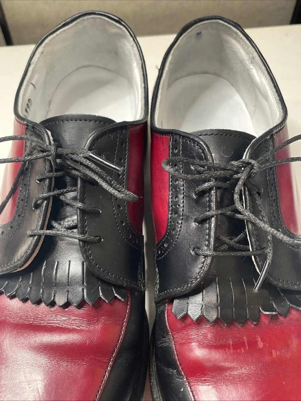 VTG FootJoy Classics Women's Golf Shoes 8.5B Black Burgundy Kiltie Wingtip 90513